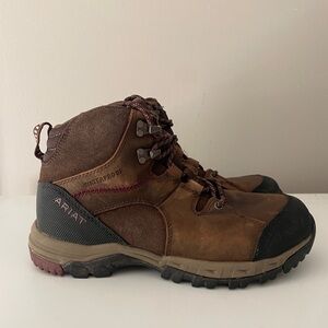 Ariat Waterproof Hiking Boots size: 8 womens